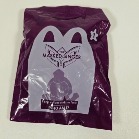 McDonald's 2023 Masked Singer Happy Meal Toy Mystery Plush #1 New in Sealed Bag - Picture 1 of 1